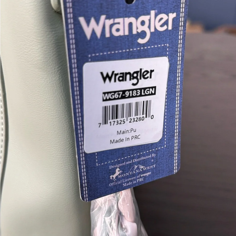 Wrangler 2PC Set Light Green NWT